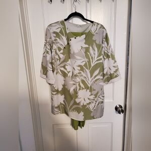 2 Piece Set Green Floral With Bottoms